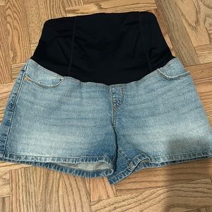 Target light wash maternity shorts